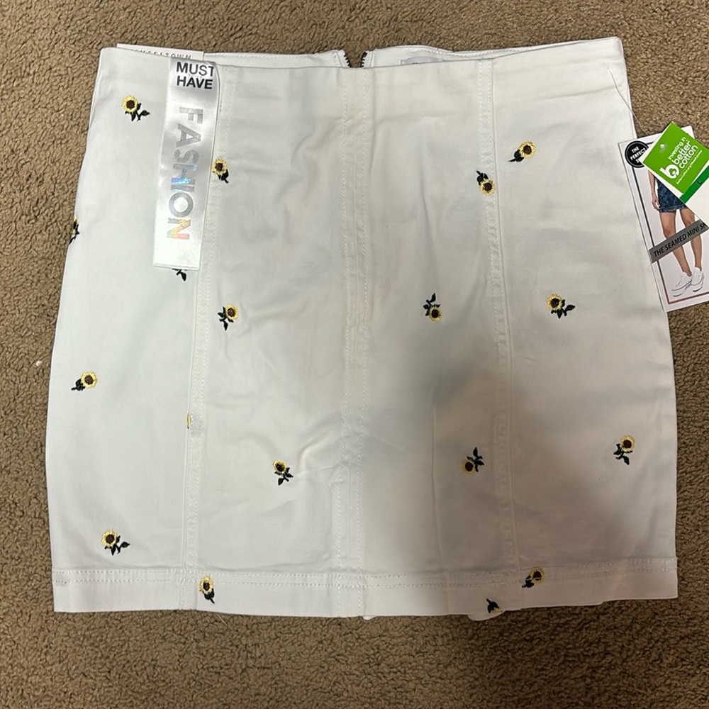 Sunflower denim skirt NWT